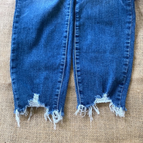 NWOT PAIGE VERDUGO ANKLE PETITE SZ32 W/RAW/CHEWED HEM SLIM LEG JEAN - Picture 16 of 16